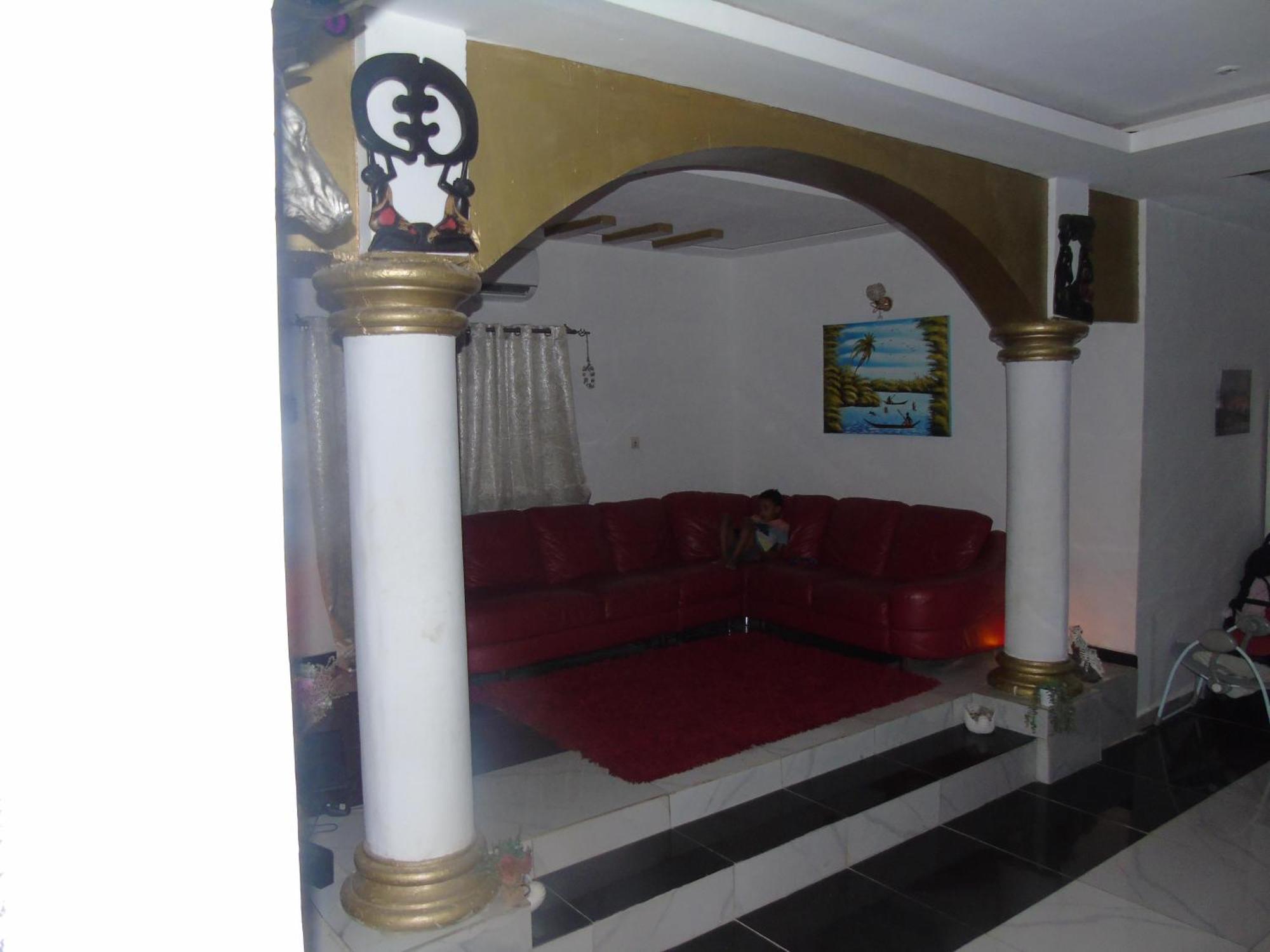 Welcome To Our Lovely 3-Bed Apartment In Abidjan Cocody Ngoại thất bức ảnh