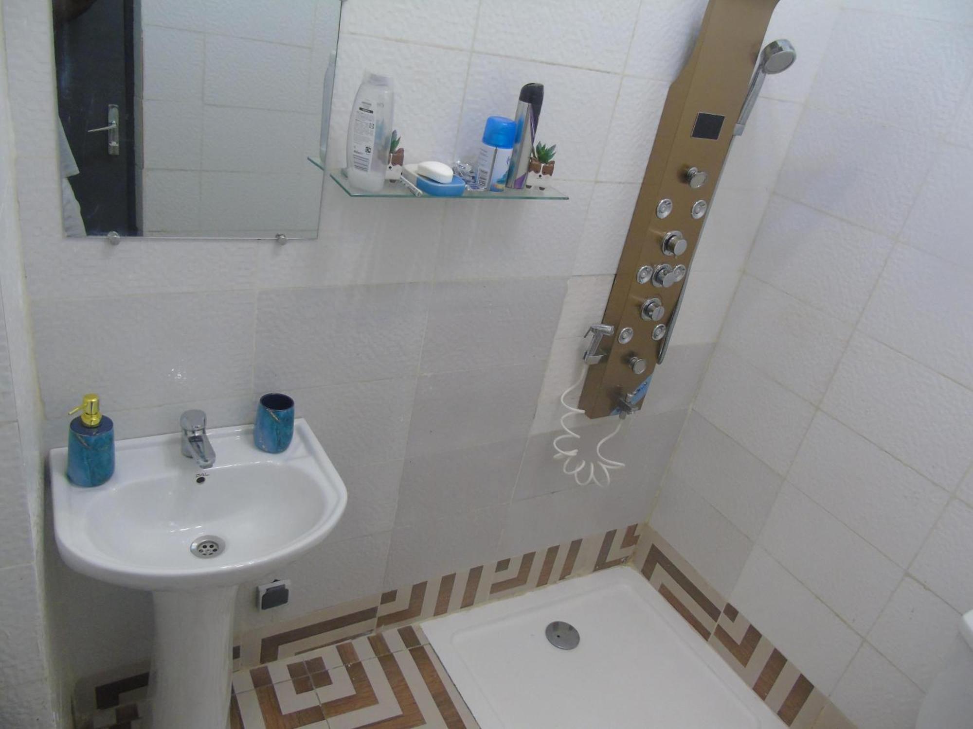 Welcome To Our Lovely 3-Bed Apartment In Abidjan Cocody Ngoại thất bức ảnh