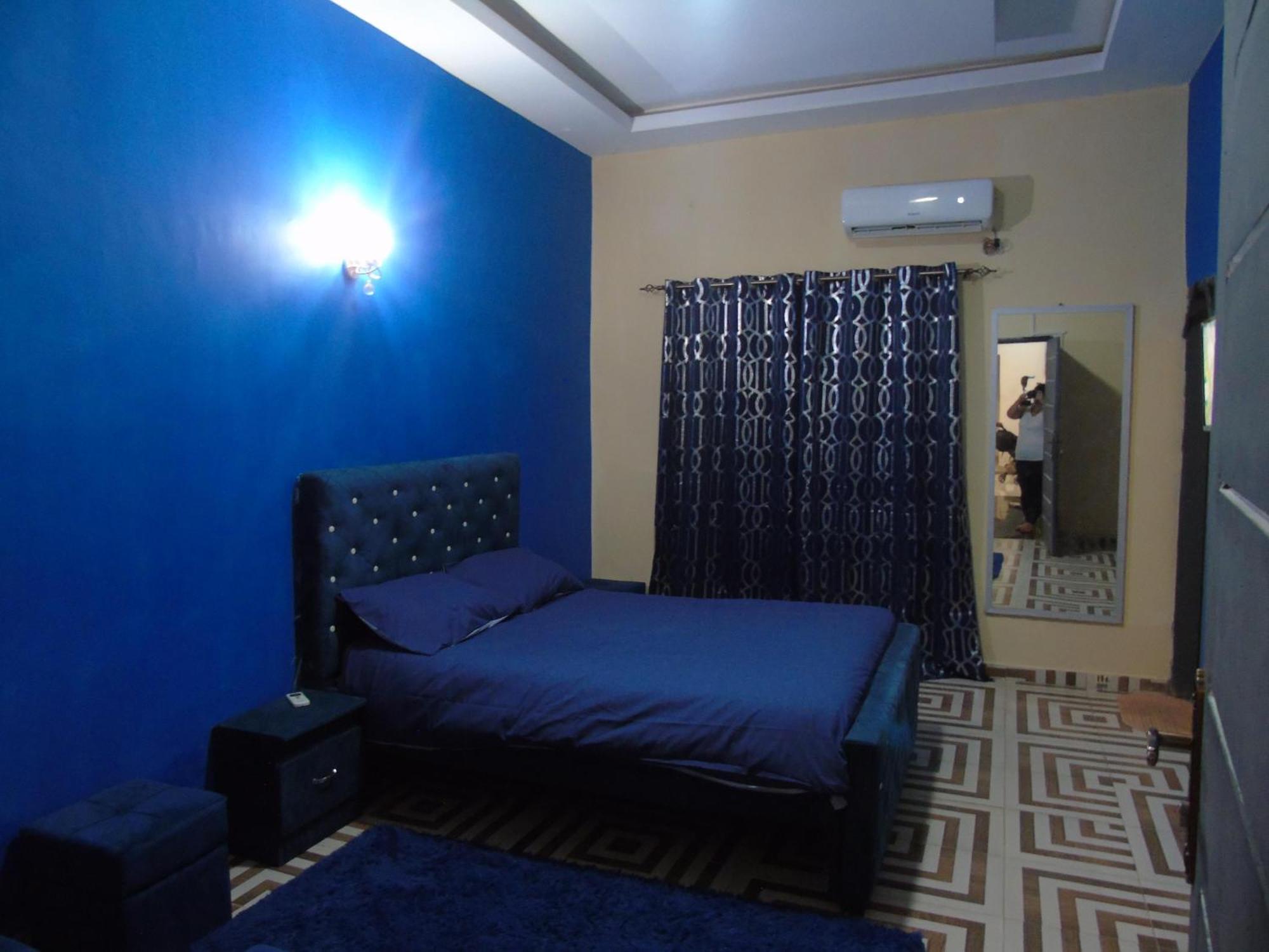 Welcome To Our Lovely 3-Bed Apartment In Abidjan Cocody Ngoại thất bức ảnh