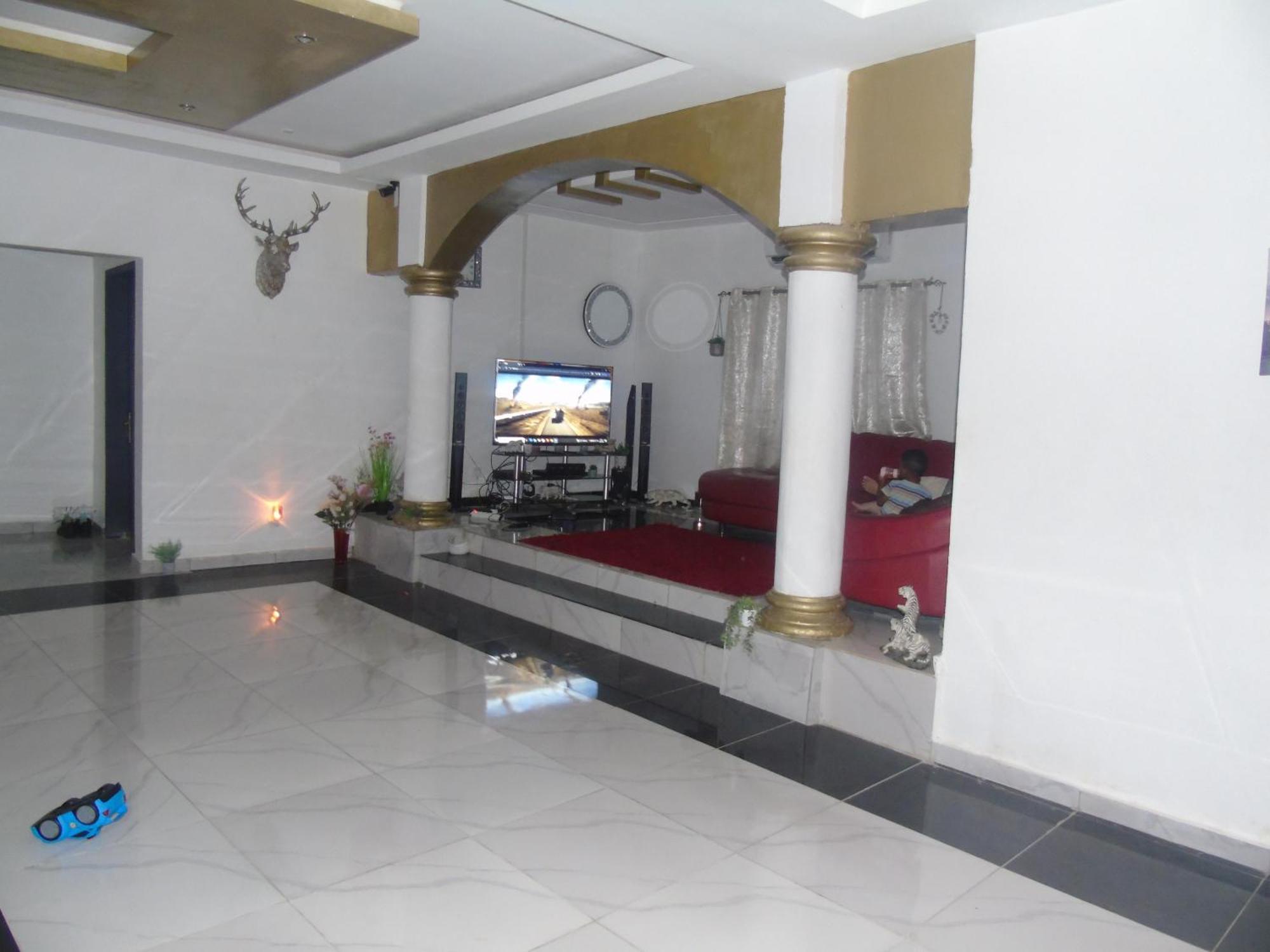 Welcome To Our Lovely 3-Bed Apartment In Abidjan Cocody Ngoại thất bức ảnh